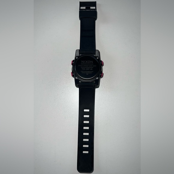 Nixon The Unit 40 - Picture 2 of 3